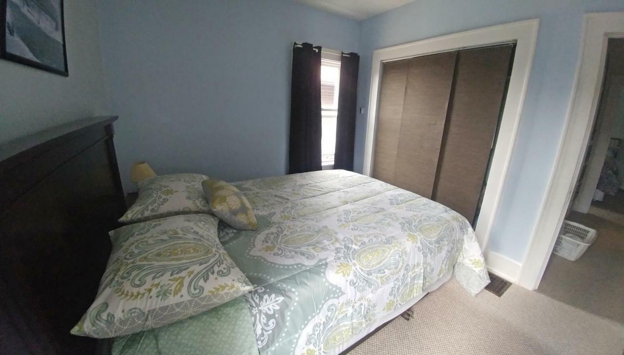 Spacious Frontier Park Apartment Erie Luaran gambar